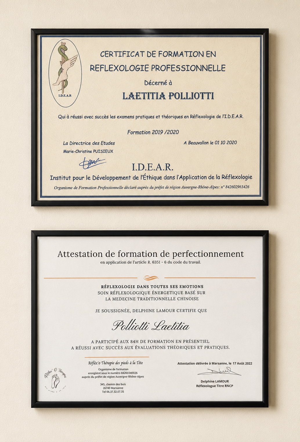 Deux certificats de formation en réflexologie obtenus par Laetitia Polliotti